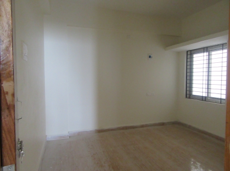 2) Li Id : 125 - Childrens Bedroom.JPG